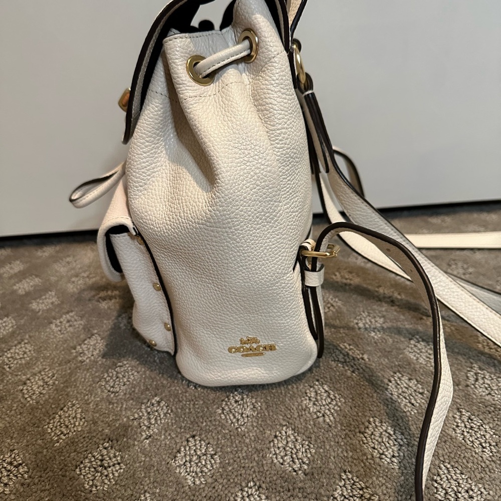 Coach Cream Pebbled Leather Mini Backpack with Gold Turnlock - Picture 2 of 7